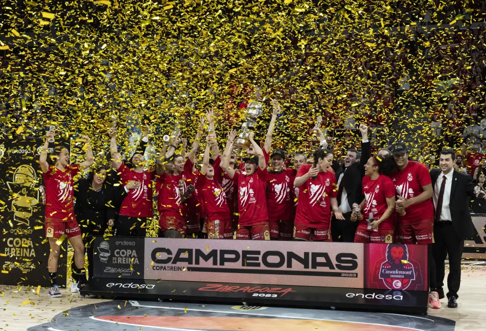 Copa de la Reina 2025: Zaragoza se prepara para un evento histórico del baloncesto femenino 3 Casademont Zaragoza levanatanado la copa