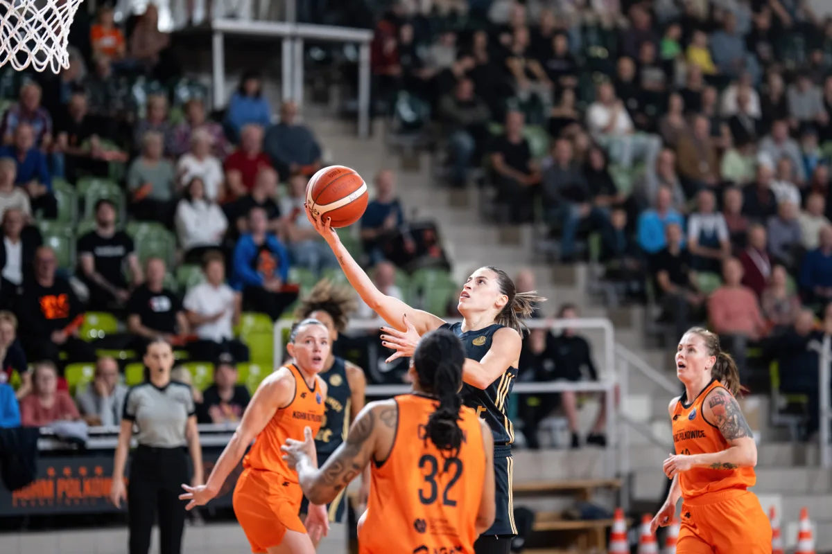 Fenerbahce gana sufriendo más de la cuenta al Polkowice 2 KGHM BC Polkowice vs Fenerbahce Opet